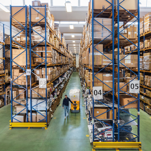 Amahorse international expansion 1997